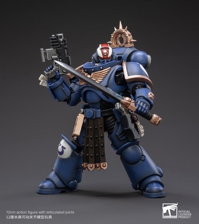 Warhammer 40K Ultramarines Primaris Lieutenant Amulius 1/18 Scale Figure Gallery Image 4
