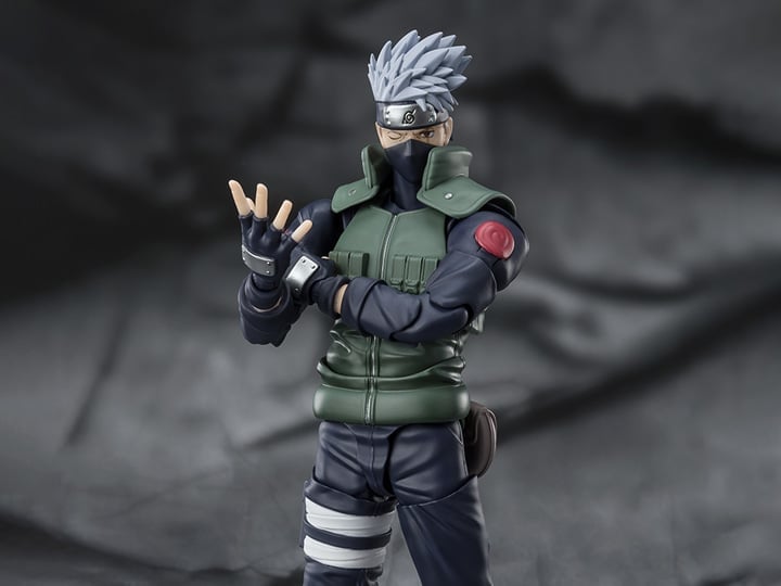 Naruto: Shippuden S.H.Figuarts Kakashi Hatake (Famed Sharingan Hero) Action Figure Gallery Image 1