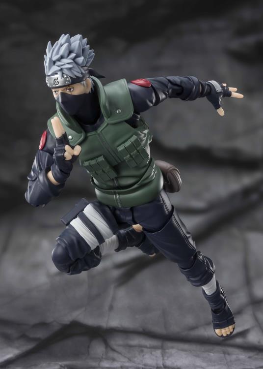 Naruto: Shippuden S.H.Figuarts Kakashi Hatake (Famed Sharingan Hero) Action Figure Gallery Image 10
