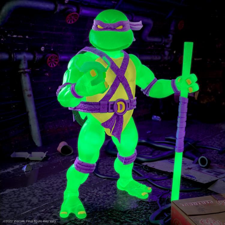 Teenage Mutant Ninja Turtles ULTIMATES! Mutagen Ooze Glow Donatello Exclusive Action Figure Gallery Image 3
