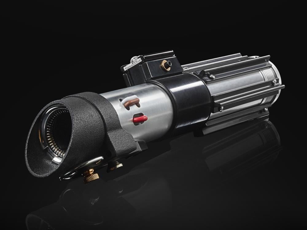 Star Wars: The Black Series Darth Vader (Obi-Wan Kenobi) Force FX Elite Lightsaber Gallery Image 5