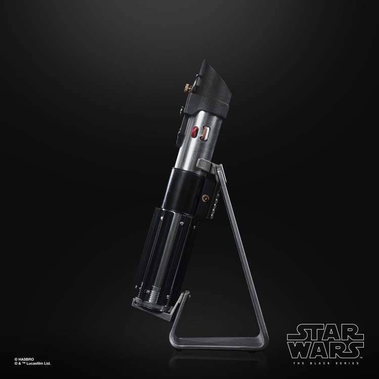 Star Wars: The Black Series Darth Vader (Obi-Wan Kenobi) Force FX Elite Lightsaber Gallery Image 8