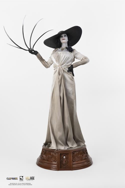 Resident Evil Village Lady Dimitrescu 1/4 Scale Statue Gallery Image 5