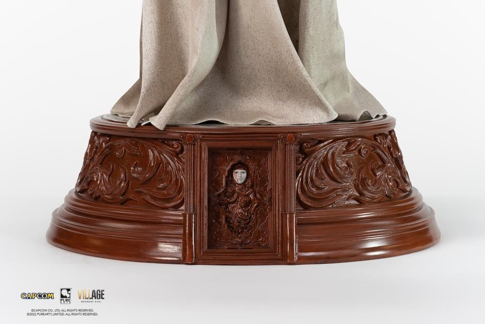Resident Evil Village Lady Dimitrescu 1/4 Scale Statue Gallery Image 24