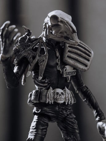 2000 AD Exquisite Mini Series Judge Mortis (Black & White) 1:18 Scale PX Previews Exclusive Figure Gallery Image 2