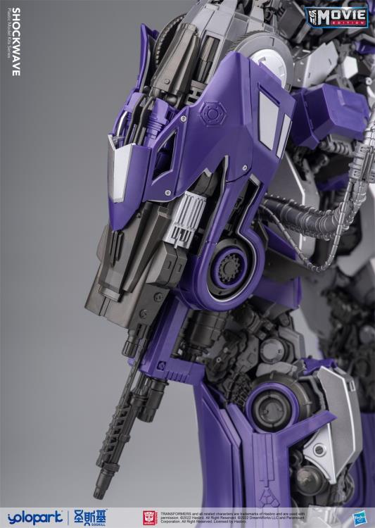 Transformers: Bumblebee Shockwave Model Kit Gallery Image 14