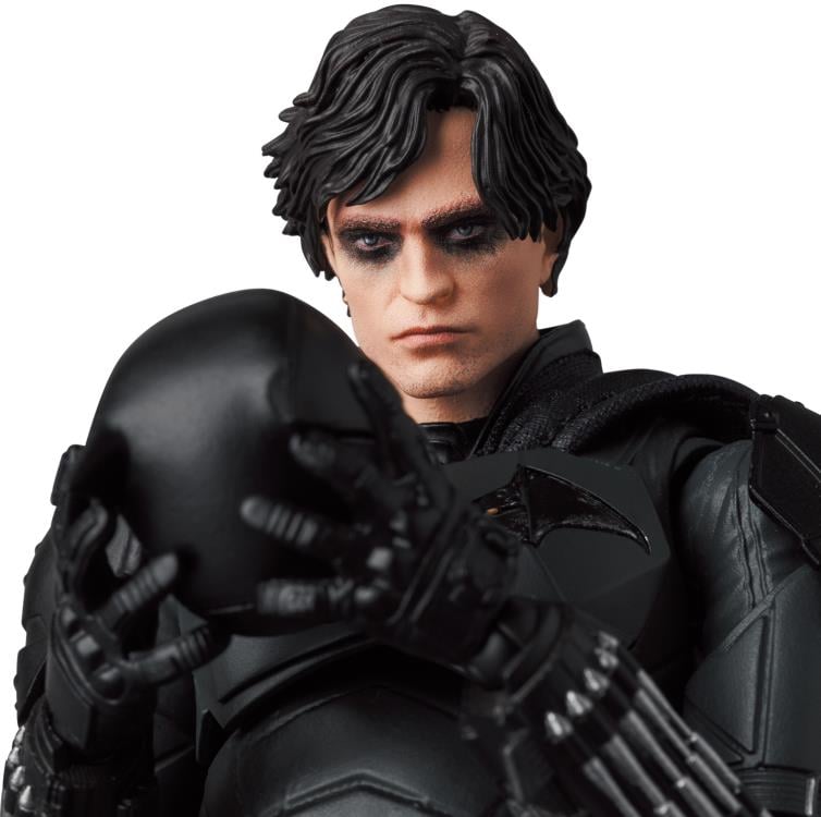 The Batman (2022) MAFEX No. 188 Figure | BigBadToyStore