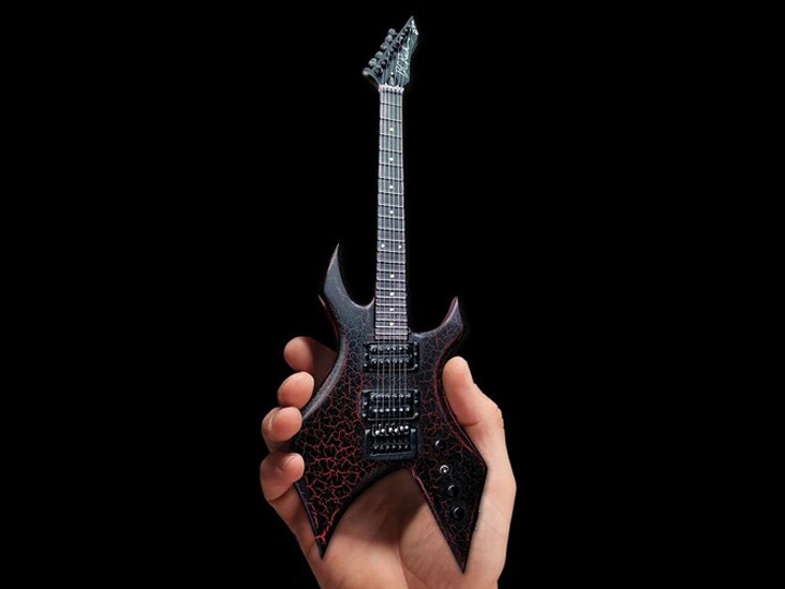 Stranger Things Eddie's BC Rich NJ Warlock Guitar 1/4 Scale Replica Gallery Image 1