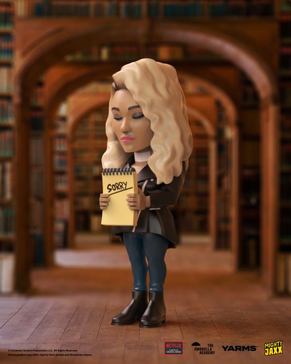 The Umbrella Academy x YARMS Allison Hargreeves Limited Edition Vinyl Figure Gallery Image 6