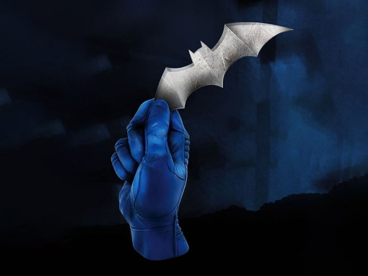 DC Comics Batman Hand with Batarang (Gotham City Grit Ver.) 1/1 Scale Statue Gallery Image 1