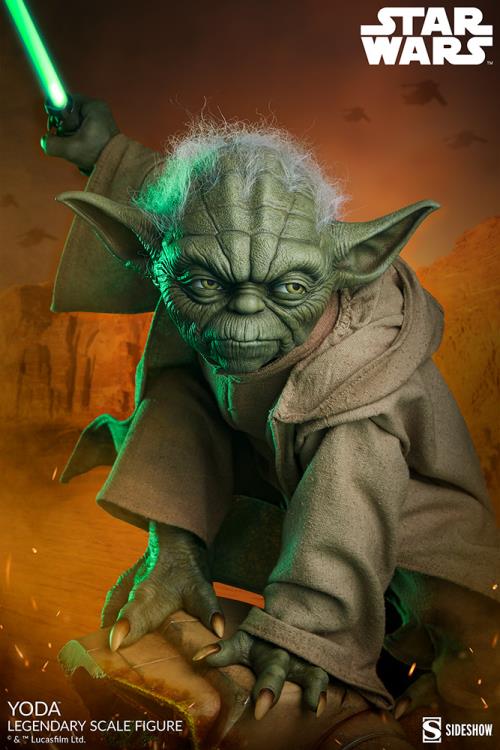 Star Wars Legendary Scale Yoda (Attack of the Clones) Gallery Image 12