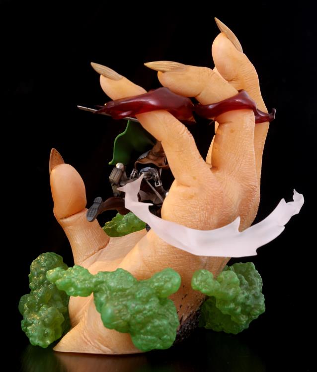Attack on Titan Levi Ackerman vs Beast Titan 1/10 Scale Diorama Gallery Image 9