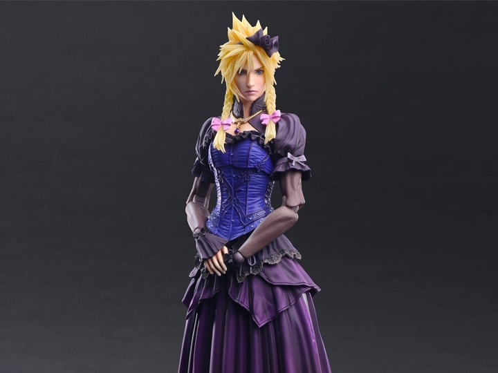 Final Fantasy VII: Remake Play Arts Kai Cloud Strife (Dress Ver.) Gallery Image 1