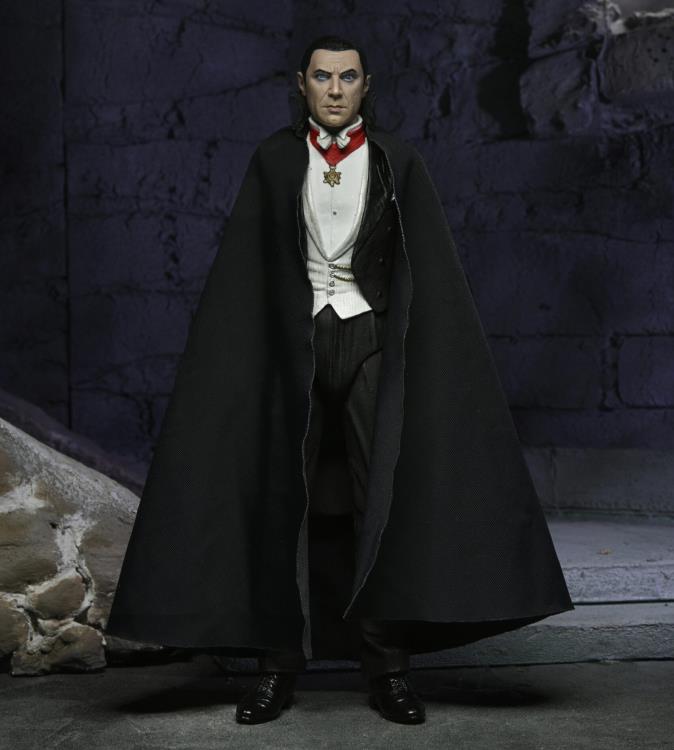 Universal Monsters Ultimate Dracula (Transylvania) Figure Gallery Image 5