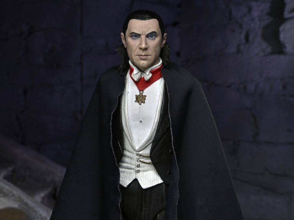 Universal Monsters Ultimate Dracula (Transylvania) Figure Gallery Image 21