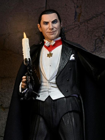 Universal Monsters Ultimate Dracula (Transylvania) Figure Gallery Image 2