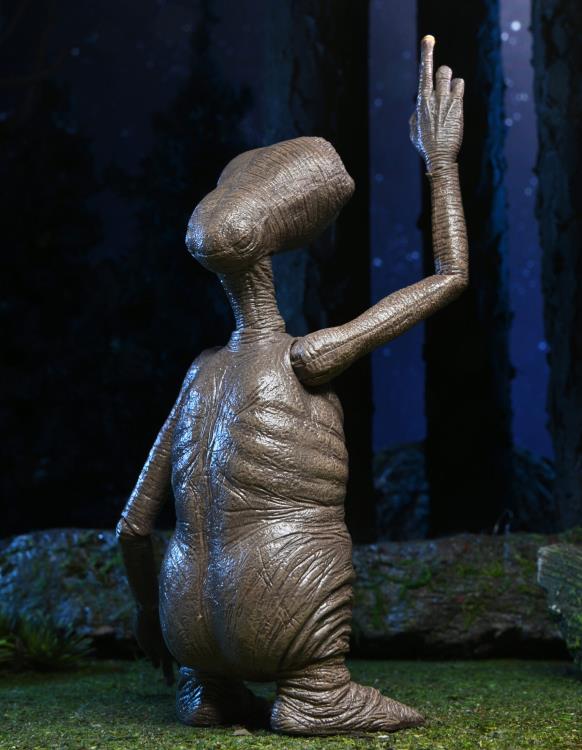 E.T. 40th Anniversary Ultimate E.T. Figure Gallery Image 12
