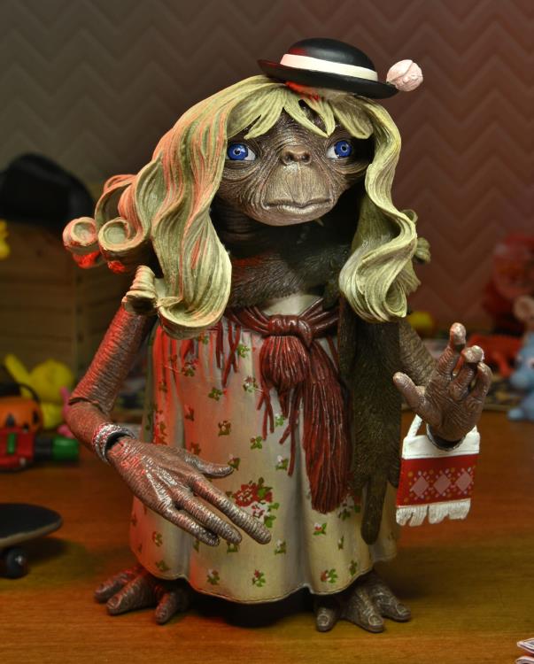 E.T. 40th Anniversary Ultimate Dress Up E.T. Gallery Image 6