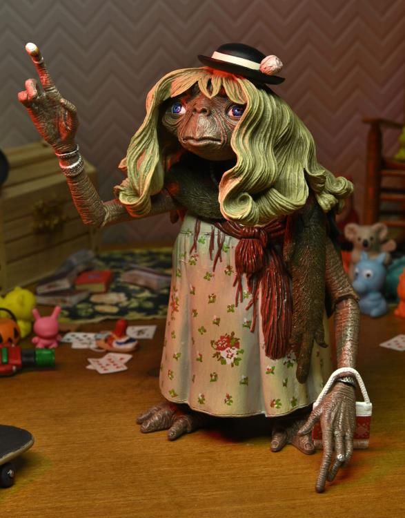 E.T. 40th Anniversary Ultimate Dress Up E.T. Gallery Image 8