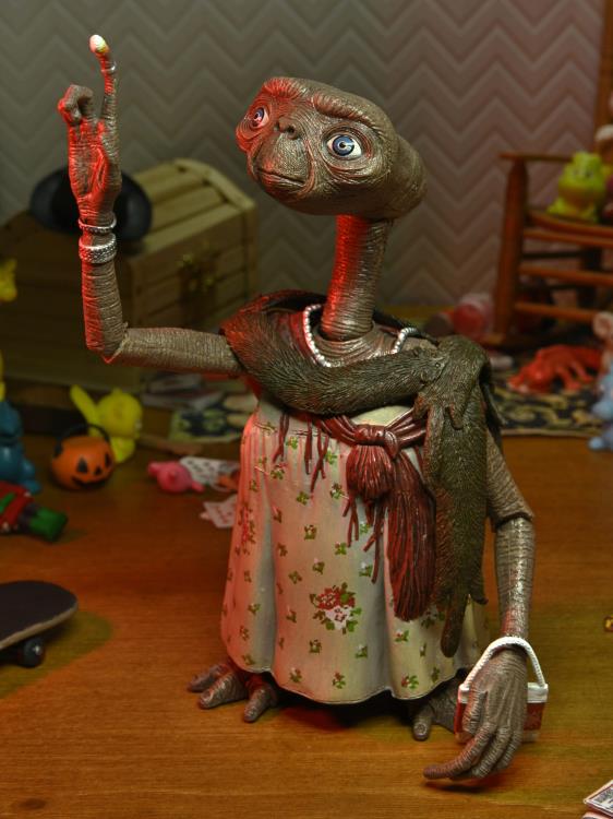 E.T. 40th Anniversary Ultimate Dress Up E.T. Gallery Image 12
