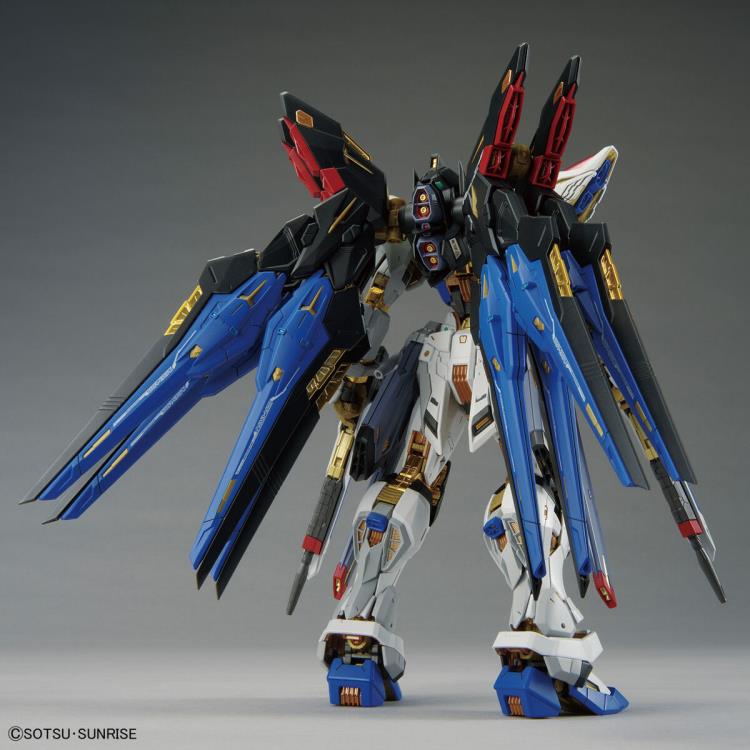 Mobile Suit Gundam SEED Destiny MGEX Strike Freedom Gundam 1/100