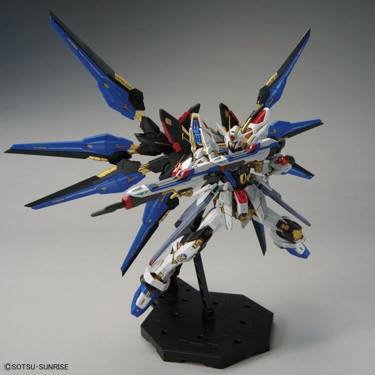 Mobile Suit Gundam SEED Destiny MGEX Strike Freedom Gundam 1/100 Scale Model Kit Gallery Image 8