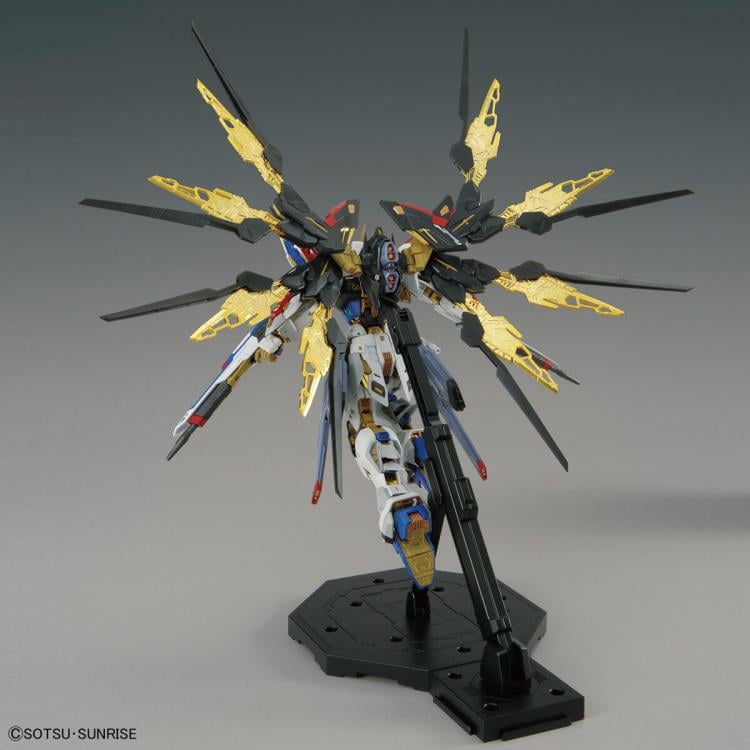 Mobile Suit Gundam SEED Destiny MGEX Strike Freedom Gundam 1/100