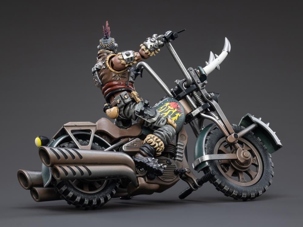Battle for the Stars: The Cult of San Reja Logan 1/18 Scale Figure Gallery Image 13