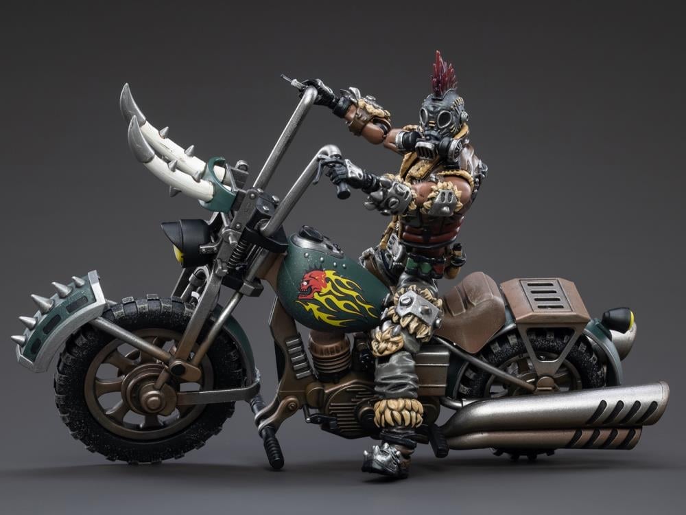 Battle for the Stars: The Cult of San Reja Logan 1/18 Scale Figure Gallery Image 11