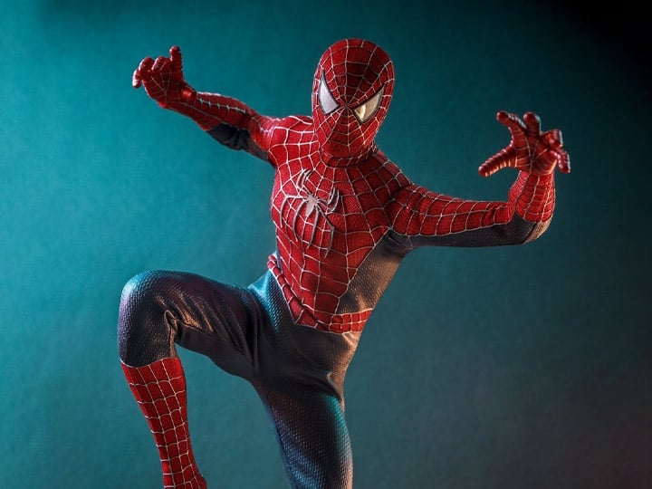 Spider-Man: No Way Home MMS661 Friendly Neighborhood Spider-Man 1/6 Scale Collectible Figure Gallery Image 1