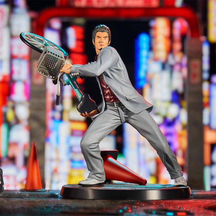 Yakuza Kazuma Kiryu Statue Gallery Image 4