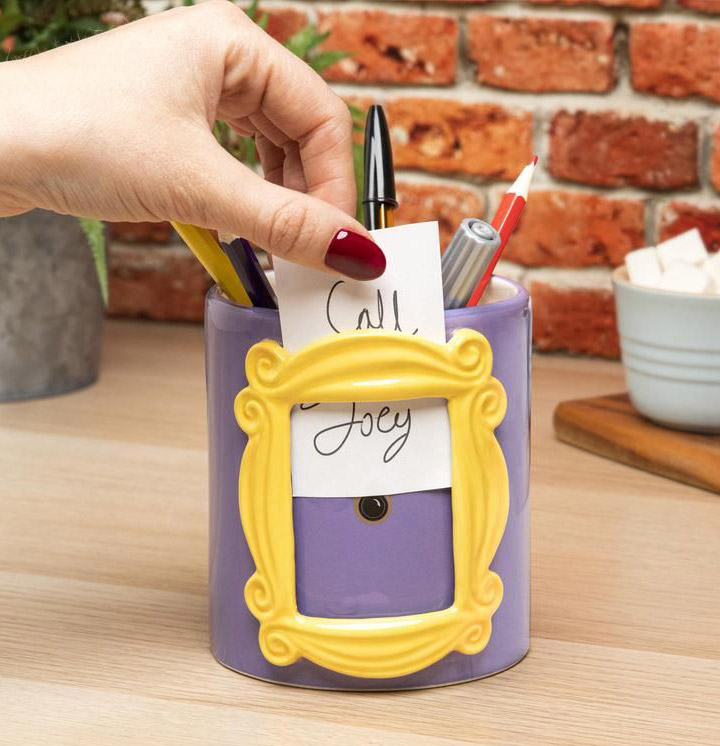 Friends Frame Pen & Plant Pot Gallery Image 4