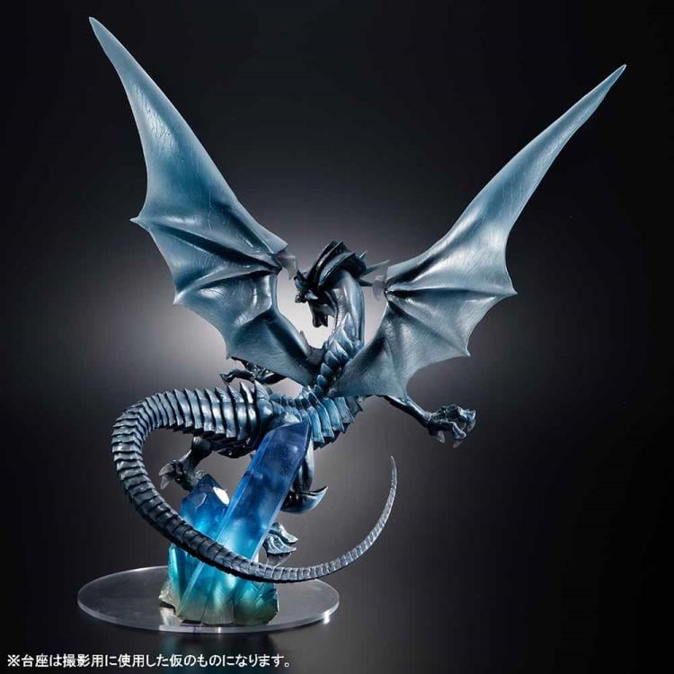 Yu-Gi-Oh! Duel Monsters Art Works Monsters Blue-Eyes White Dragon (Holographic Edition) Gallery Image 5