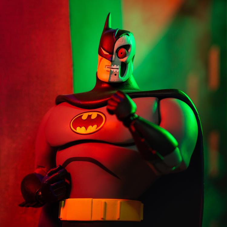 Batman: The Animated Series Batman 1/6 Scale Figure (Reissue) Gallery Image 29