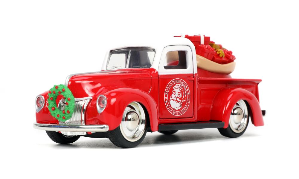 Holiday Rides Die-Cast Santa & Mrs. Claus with 1/32 Scale Ford Pickup & Chevrolet Bel Air Gallery Image 5