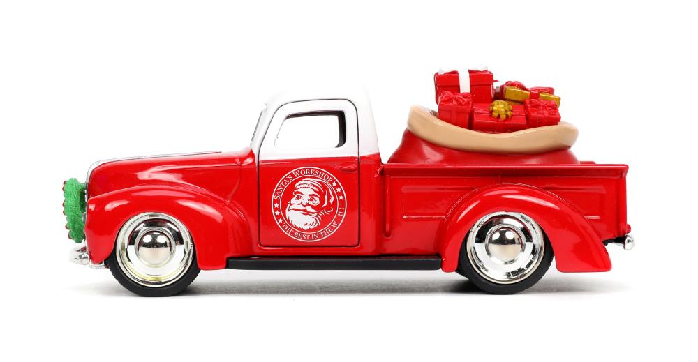 Holiday Rides Die-Cast Santa & Mrs. Claus with 1/32 Scale Ford Pickup & Chevrolet Bel Air Gallery Image 7