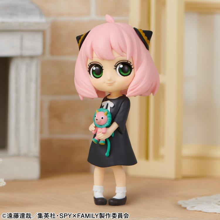 Spy x Family Q Posket Anya Forger II (Ver.A) Gallery Image 3