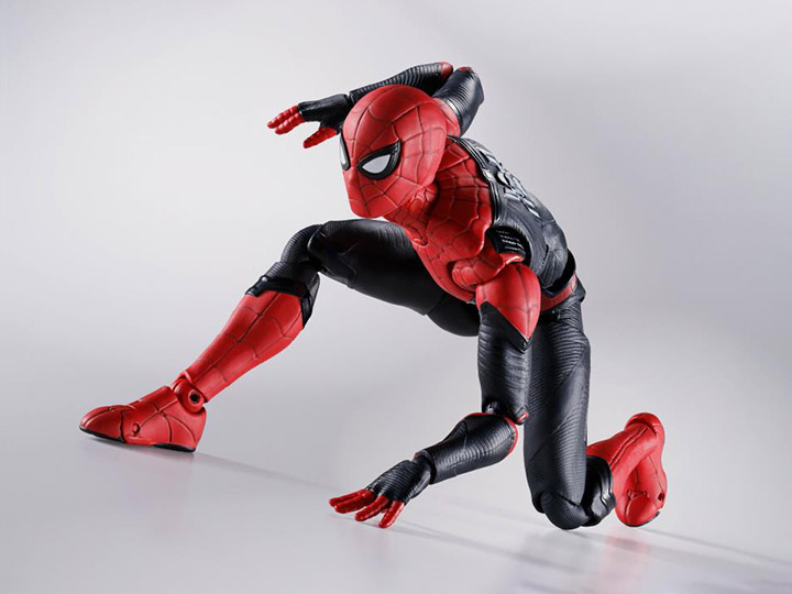 Spider-Man: No Way Home S.H.Figuarts Spider-Man (Upgraded Suit) Action Figure Gallery Image 1