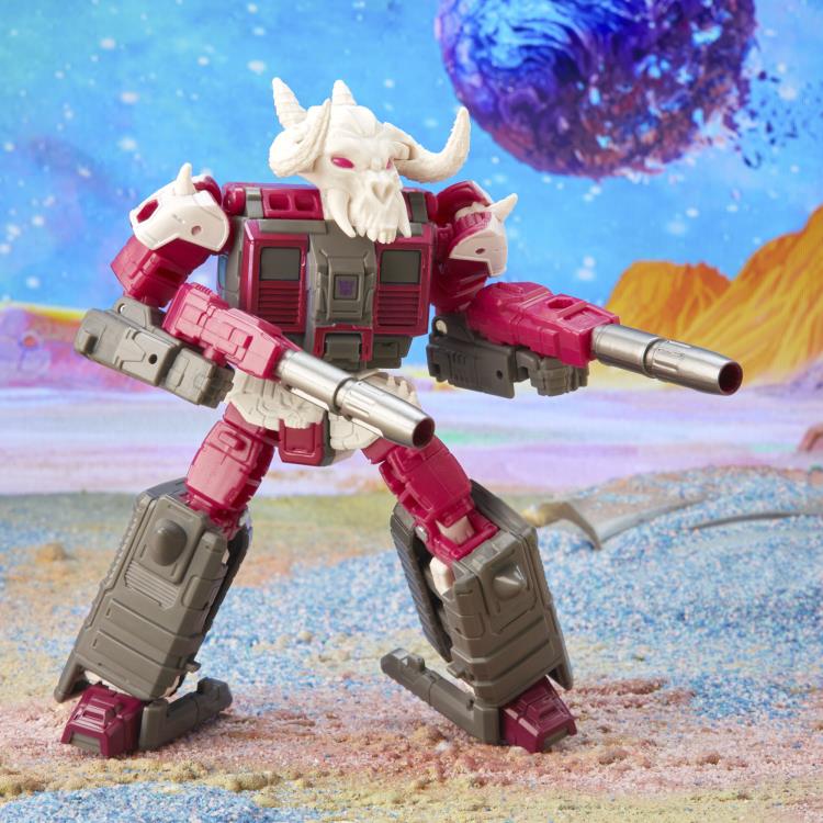 Transformers: Legacy Deluxe Skullgrin Gallery Image 5