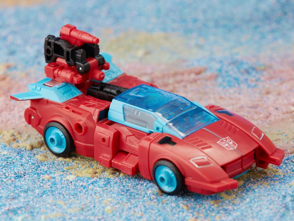 Transformers: Legacy Deluxe Autobot Pointblank & Peacemaker Gallery Image 7