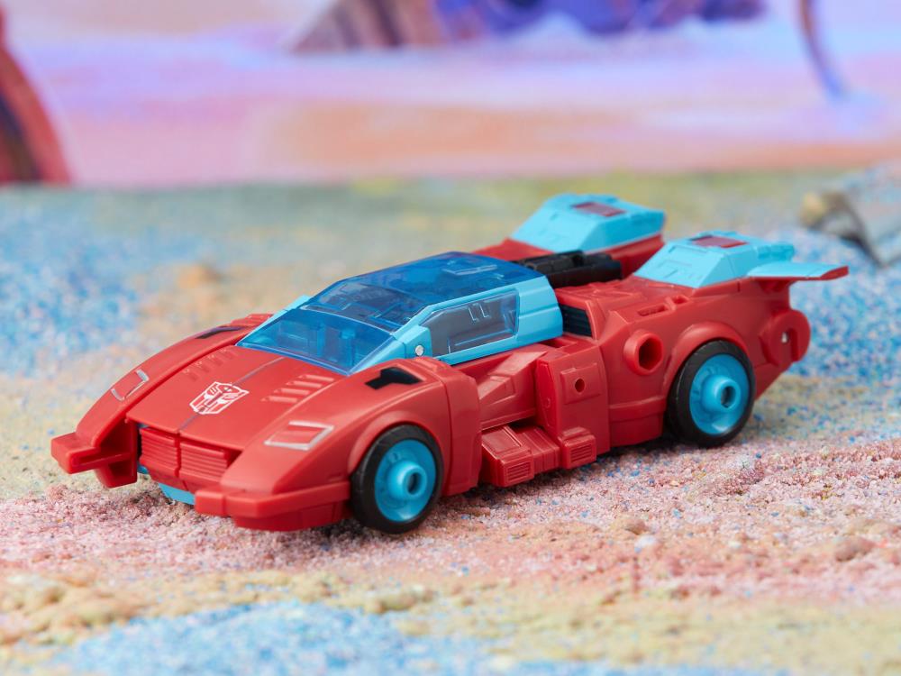 Transformers: Legacy Deluxe Autobot Pointblank & Peacemaker Gallery Image 8