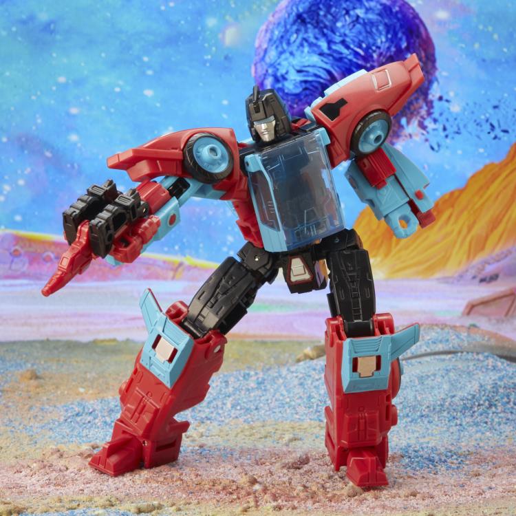 Transformers: Legacy Deluxe Autobot Pointblank & Peacemaker Gallery Image 5