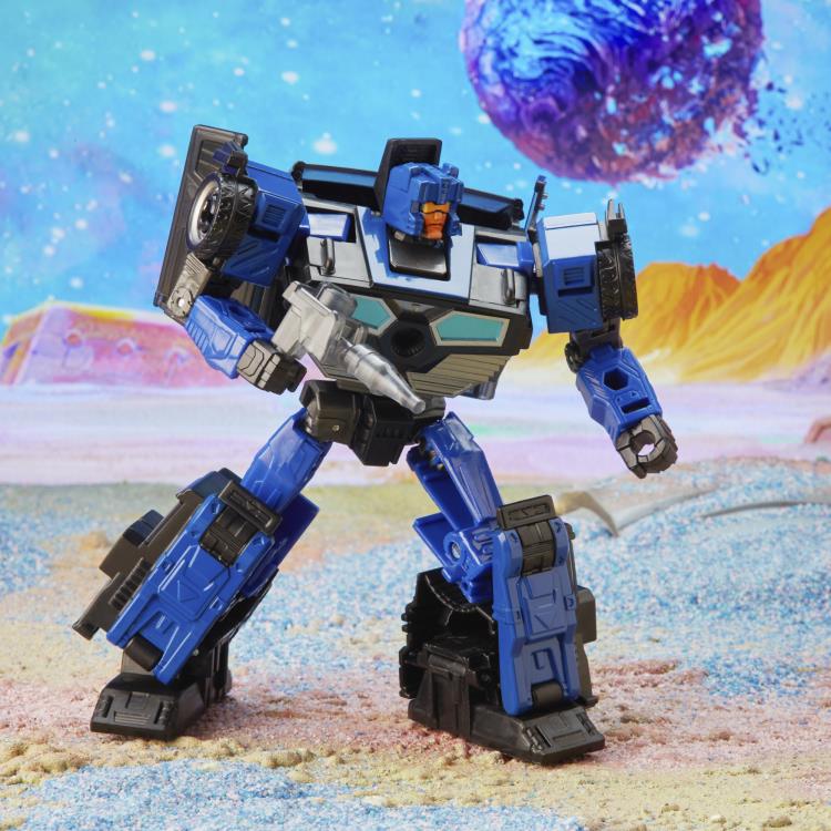 Transformers: Legacy Deluxe Crankcase Gallery Image 4