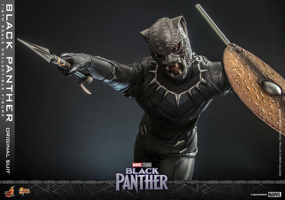 Black Panther MMS671 Black Panther (Original Suit) 1/6th Scale Collectible Figure Gallery Image 12