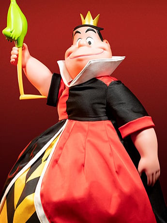 Alice in Wonderland (1951) Supersize Queen of Hearts Vinyl Figure
