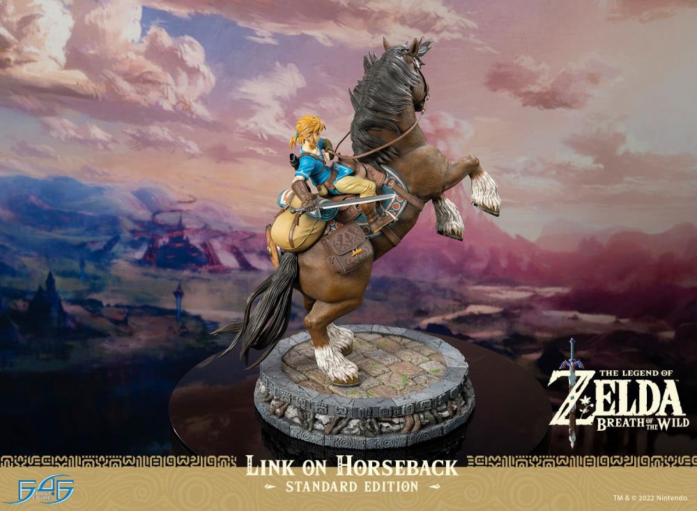 The Legend of Zelda: Breath of the Wild Link on Horseback Statue Gallery Image 9
