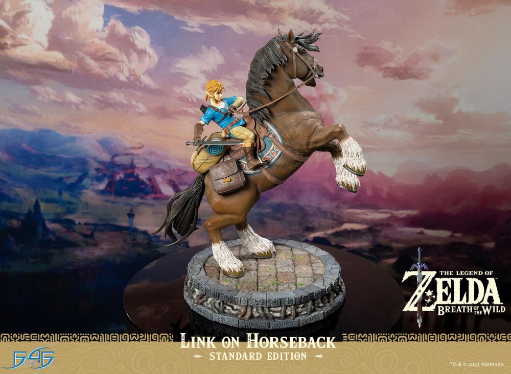 The Legend of Zelda: Breath of the Wild Link on Horseback Statue Gallery Image 10