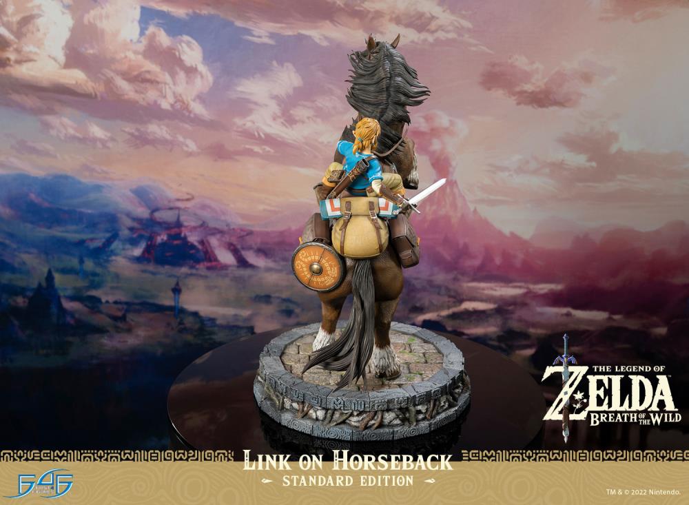 The Legend of Zelda: Breath of the Wild Link on Horseback Statue Gallery Image 8