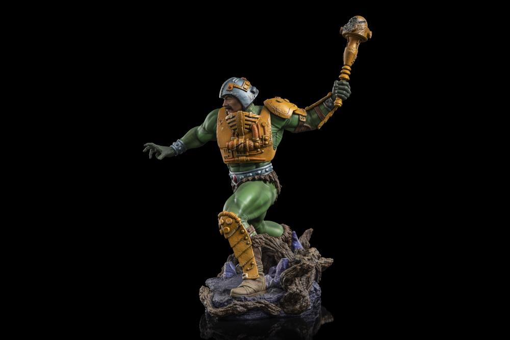 Masters of the Universe Battle Diorama Series Man-At-Arms 1/10 Art Scale Statue Gallery Image 8