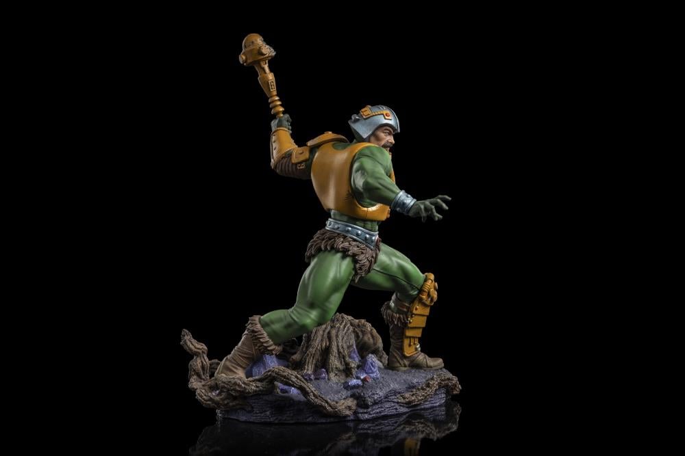 Masters of the Universe Battle Diorama Series Man-At-Arms 1/10 Art Scale Statue Gallery Image 6